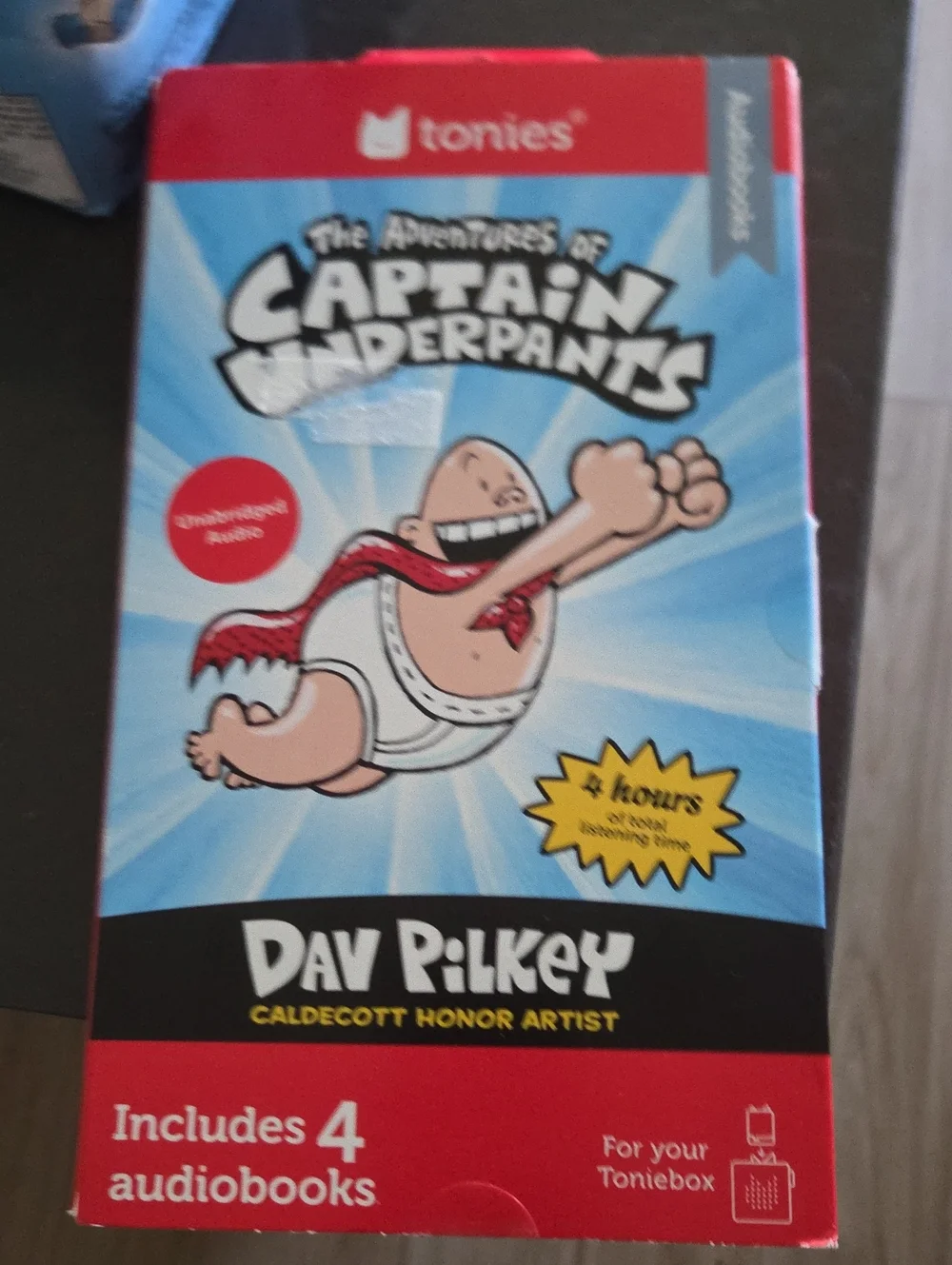 Tonies Captain Underpants Audiobook Set - Blue & Red